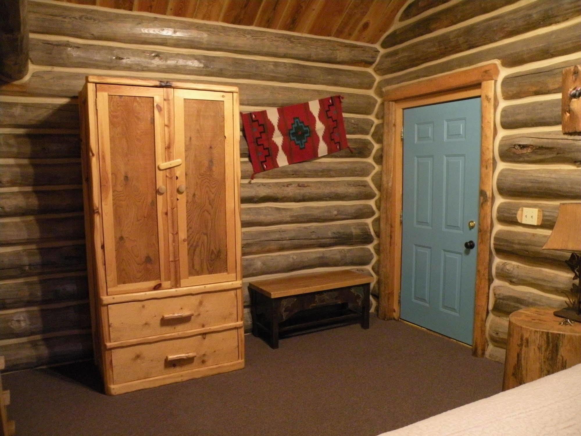 Gold Camp Cabins 卡斯特 外观 照片
